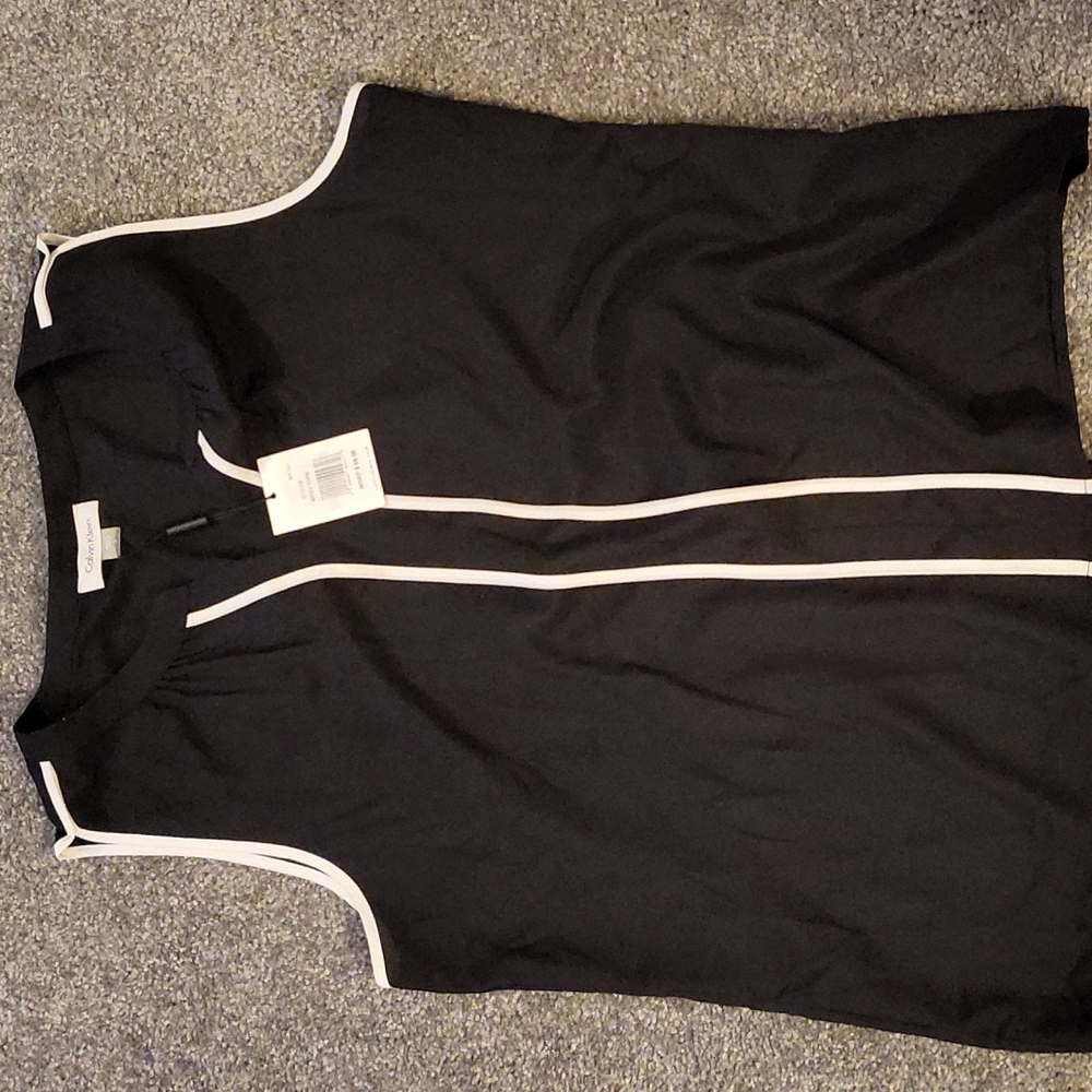Cute sleeveless top